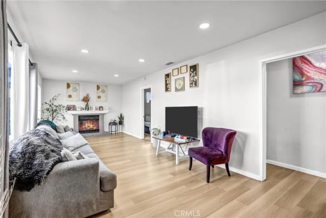 7140 Colwyn, Highland, CA 92346