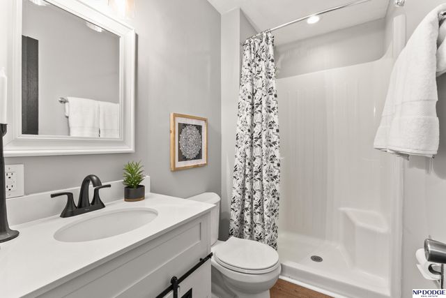 8345 Bedford Avenue, Omaha, NE 68134