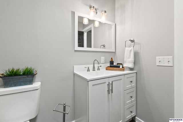 8345 Bedford Avenue, Omaha, NE 68134