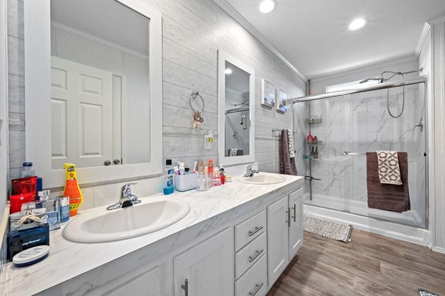 117 Castellana WAY, Elgin, TX 78621