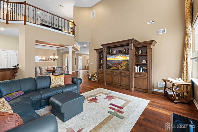 102 Riviera Drive, Monroe, NJ 08831