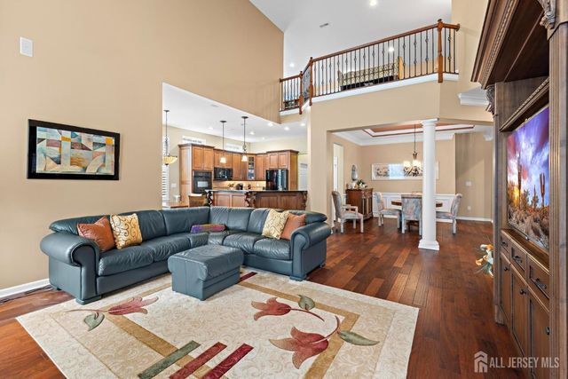 102 Riviera Drive, Monroe, NJ 08831