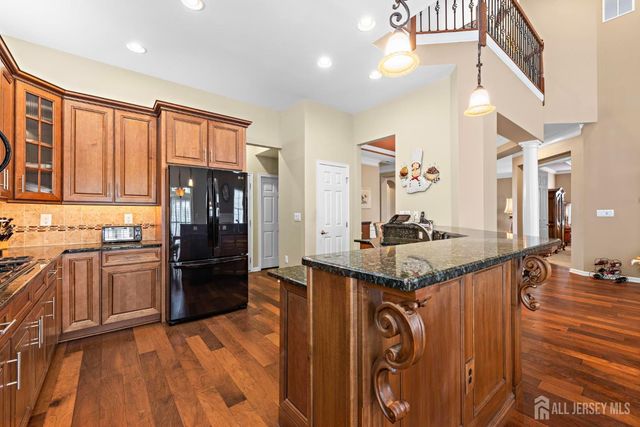 102 Riviera Drive, Monroe, NJ 08831