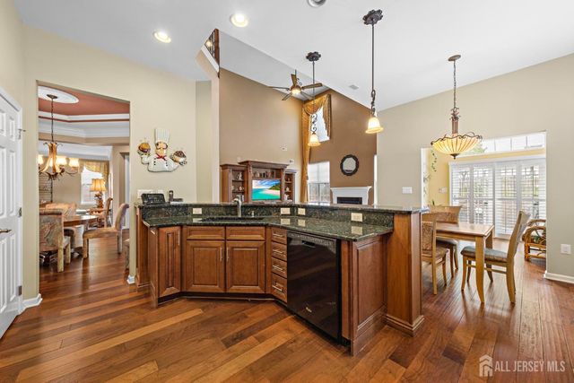 102 Riviera Drive, Monroe, NJ 08831