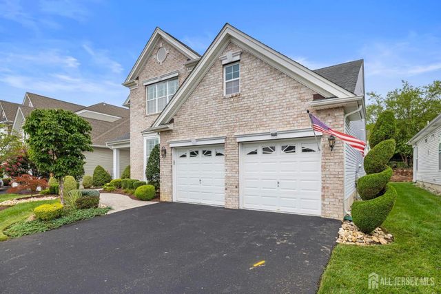 102 Riviera Drive, Monroe, NJ 08831