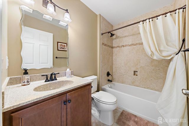 102 Riviera Drive, Monroe, NJ 08831
