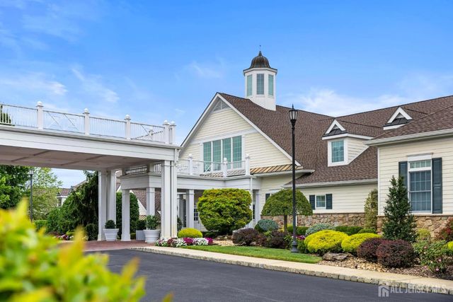 102 Riviera Drive, Monroe, NJ 08831