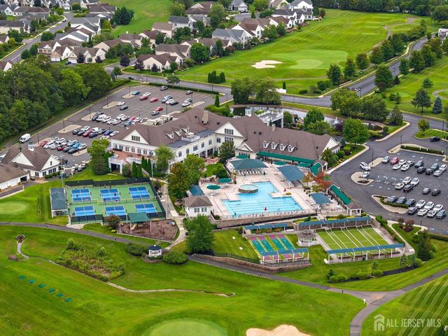 102 Riviera Drive, Monroe, NJ 08831