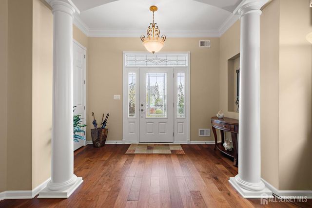 102 Riviera Drive, Monroe, NJ 08831