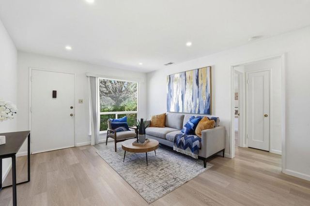 111113 Nancy Court, Mountain View, CA 94041