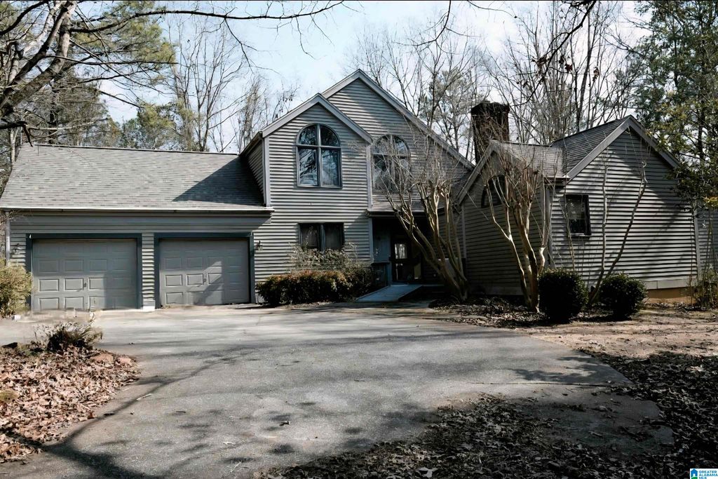 1200 PINE RIDGE CIRCLE, Sylacauga, AL 35150