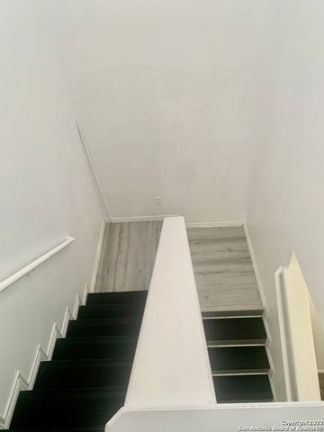 10706 Mathom Lndg Apt 3, Universal City, TX 78148