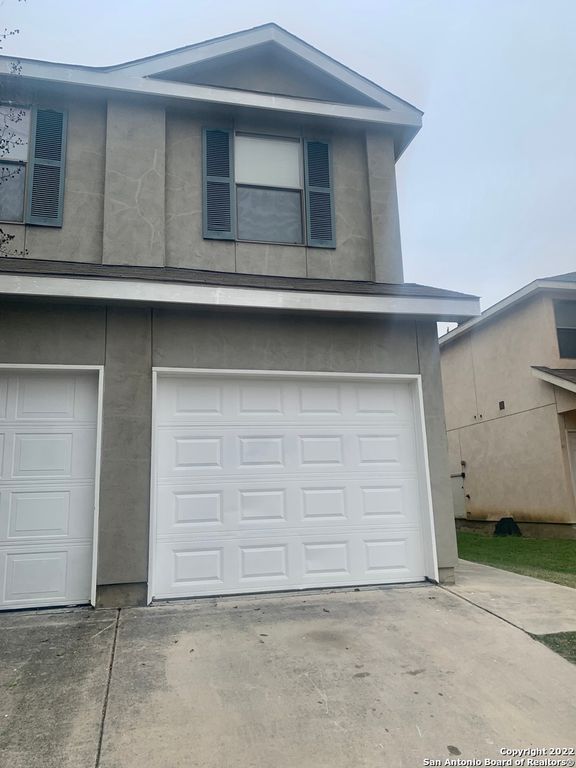 10706 Mathom Lndg Apt 3, Universal City, TX 78148