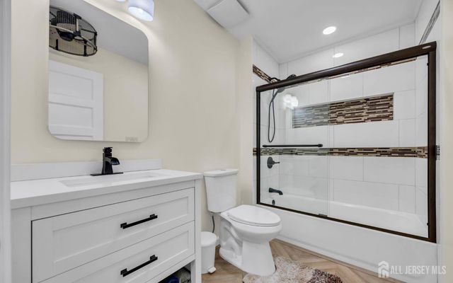 23 Quail Run Drive, Jamesburg, NJ 08831