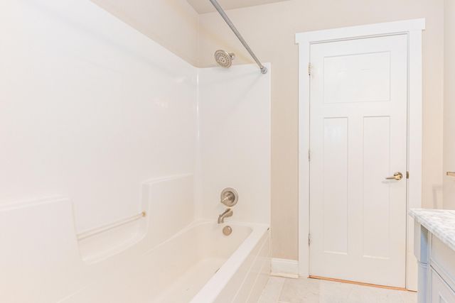 2 Maple Village Court, Ann Arbor, MI 48103