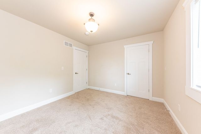 2 Maple Village Court, Ann Arbor, MI 48103