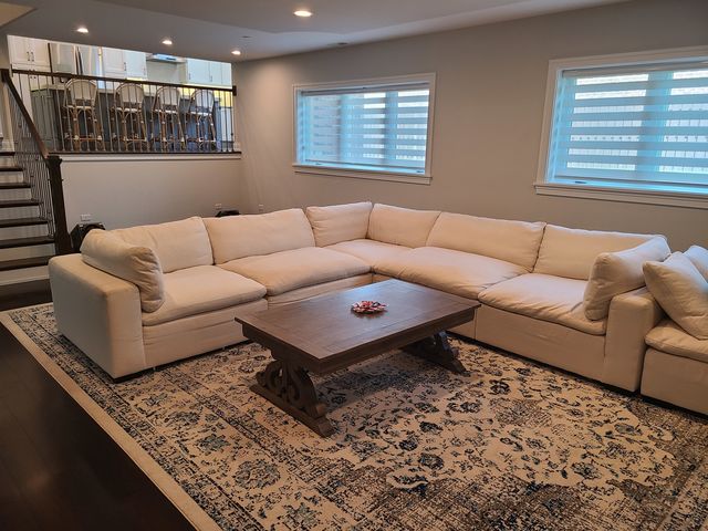 10057 S 86th Court, Palos Hills, IL 60465
