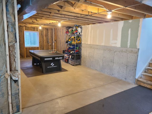 10057 S 86th Court, Palos Hills, IL 60465