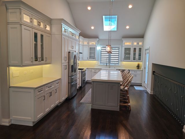 10057 S 86th Court, Palos Hills, IL 60465