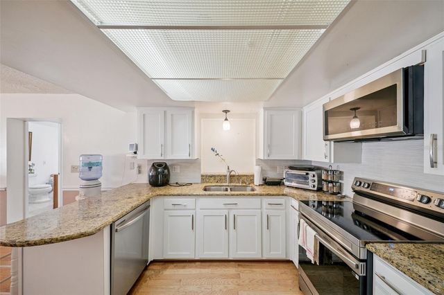 292 E CONSTANCE ROAD, Debary, FL 32713