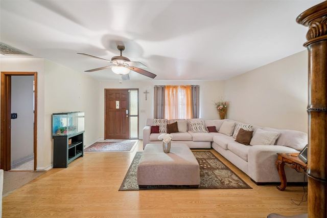 292 E CONSTANCE ROAD, Debary, FL 32713