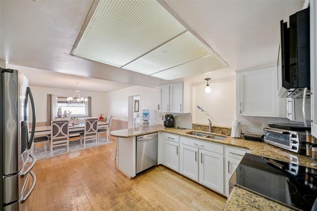 292 E CONSTANCE ROAD, Debary, FL 32713