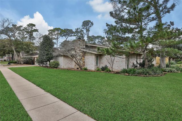 12403 Broken Bough Drive, Houston, TX 77024