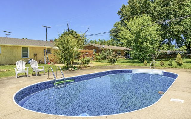 509 Paddy Run Rd, Clarksville, TN 37042