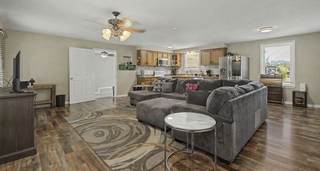 509 Paddy Run Rd, Clarksville, TN 37042