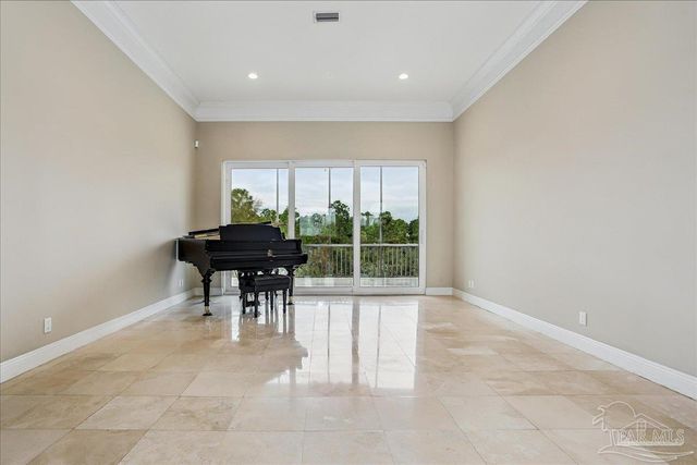 2 Colley Cv Dr, Gulf Breeze, FL 32561