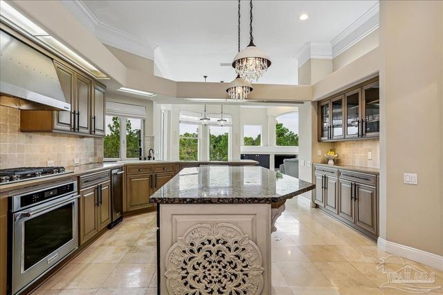 2 Colley Cv Dr, Gulf Breeze, FL 32561