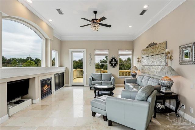 2 Colley Cv Dr, Gulf Breeze, FL 32561