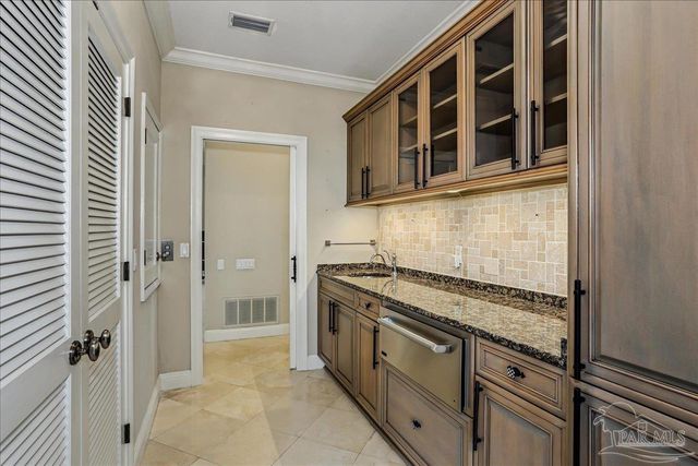 2 Colley Cv Dr, Gulf Breeze, FL 32561