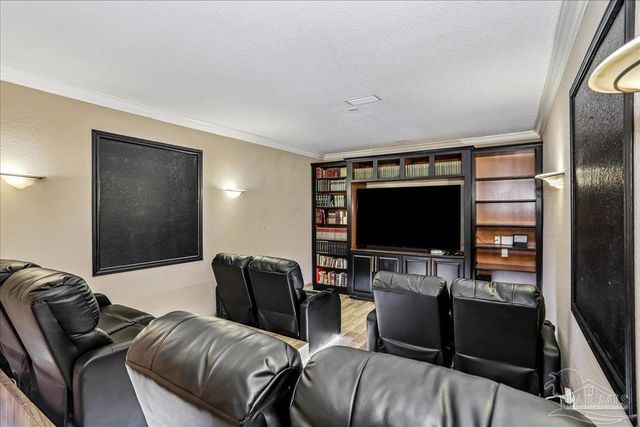 2 Colley Cv Dr, Gulf Breeze, FL 32561