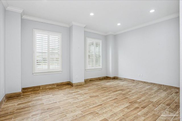 2 Colley Cv Dr, Gulf Breeze, FL 32561