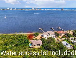 2 Colley Cv Dr, Gulf Breeze, FL 32561
