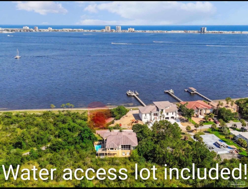 2 Colley Cv Dr, Gulf Breeze, FL 32561