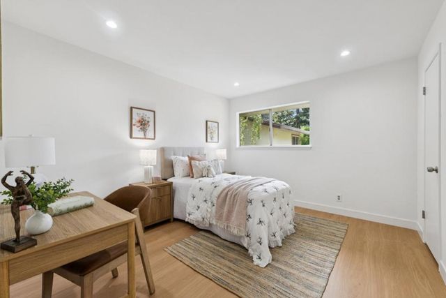 1089 Oddstad Boulevard, Pacifica, CA 94044