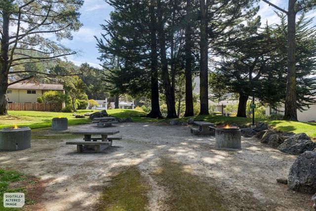 1089 Oddstad Boulevard, Pacifica, CA 94044