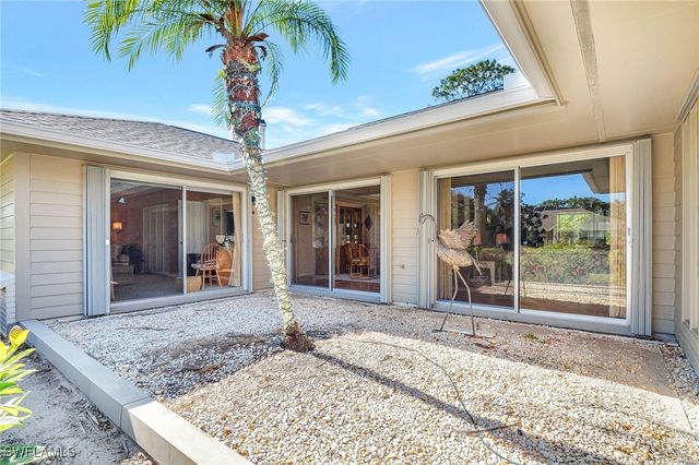 2273 Royal LN, Naples, FL 34112