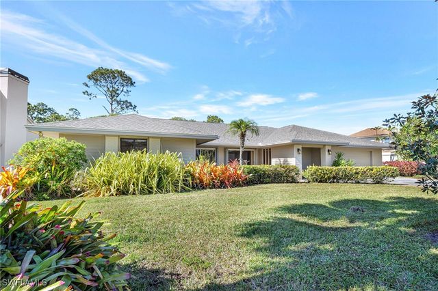 2273 Royal LN, Naples, FL 34112