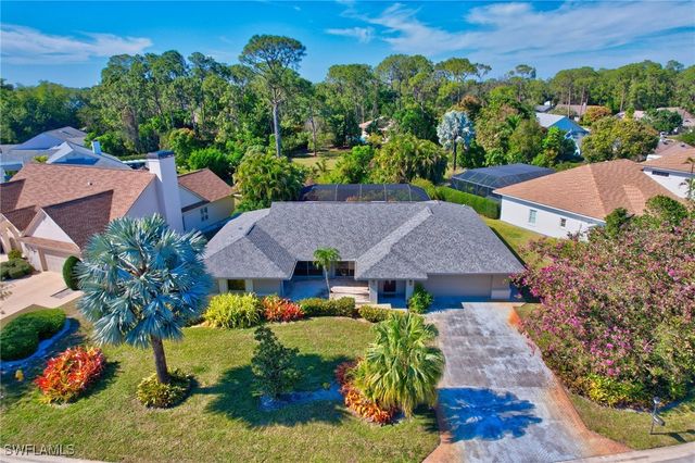 2273 Royal LN, Naples, FL 34112