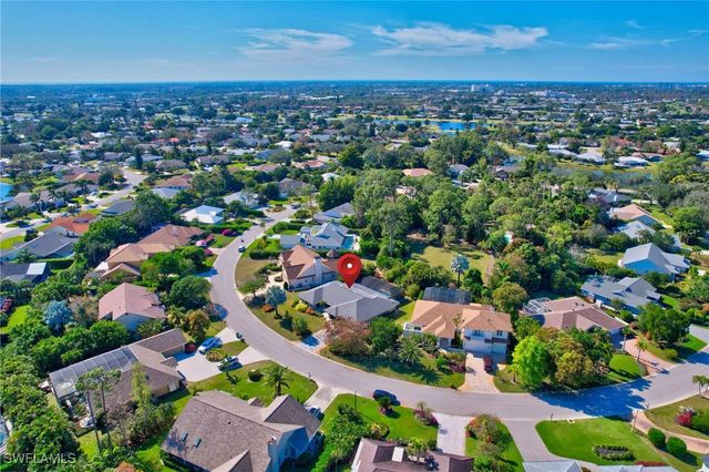 2273 Royal LN, Naples, FL 34112