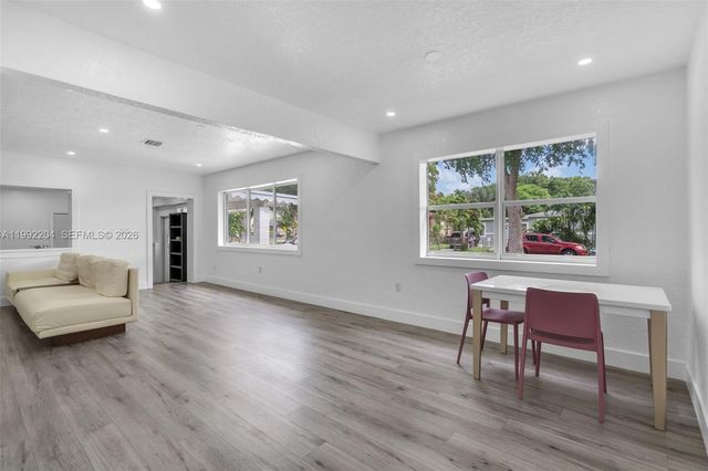 181 NE 121st Street, North Miami, FL 33161