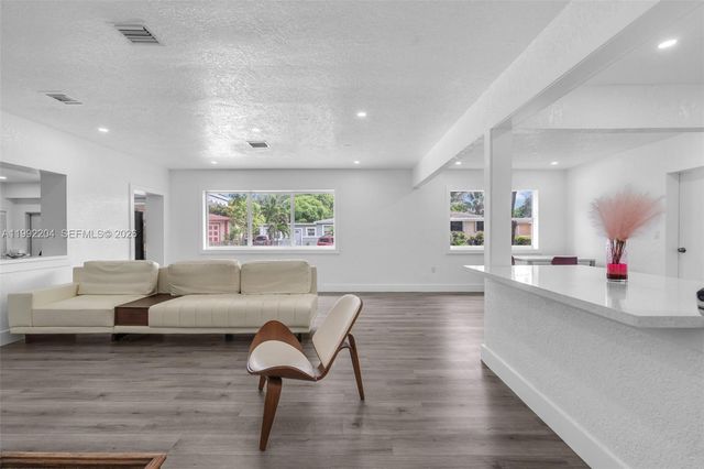 181 NE 121st Street, North Miami, FL 33161