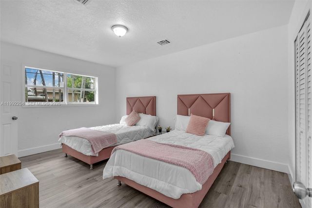 181 NE 121st Street, North Miami, FL 33161
