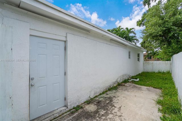 181 NE 121st Street, North Miami, FL 33161