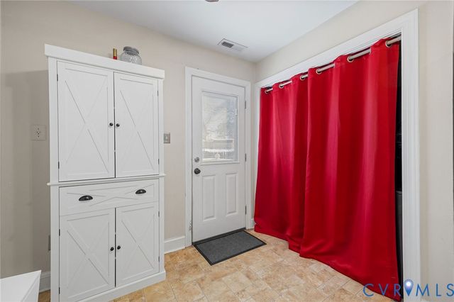 7021 Walgrove Ct, Mechanicsville, VA 23111