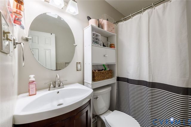 7021 Walgrove Ct, Mechanicsville, VA 23111