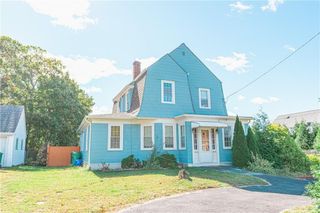 62 Lincoln Avenue, Warwick, RI 02888